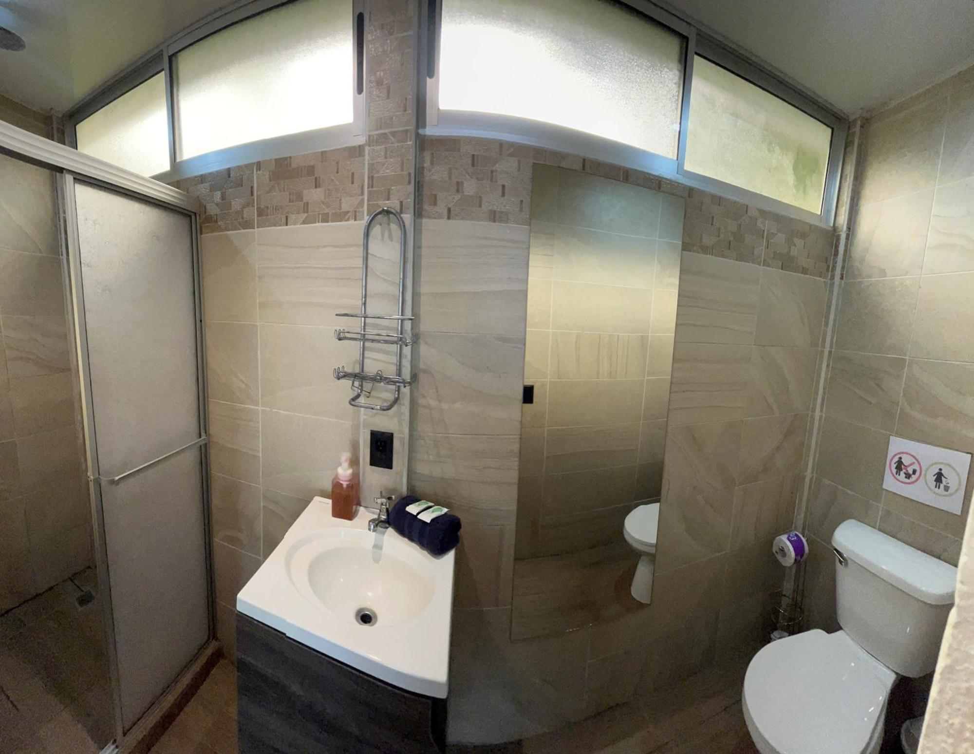 Apartamentos En El Centro De Puerto Viejo 푸에르토 리몬 외부 사진